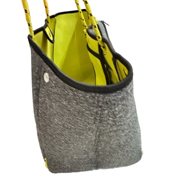AH-DORNED ~ Large Gray Bag w/Yellow Racing Stripe Bungee Cord Style Handle - Picture 7 of 13